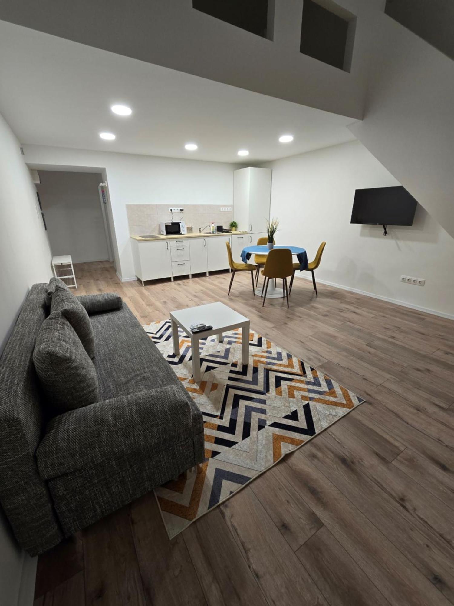 Apartment Rakoczi Retreat - In The Heart Of