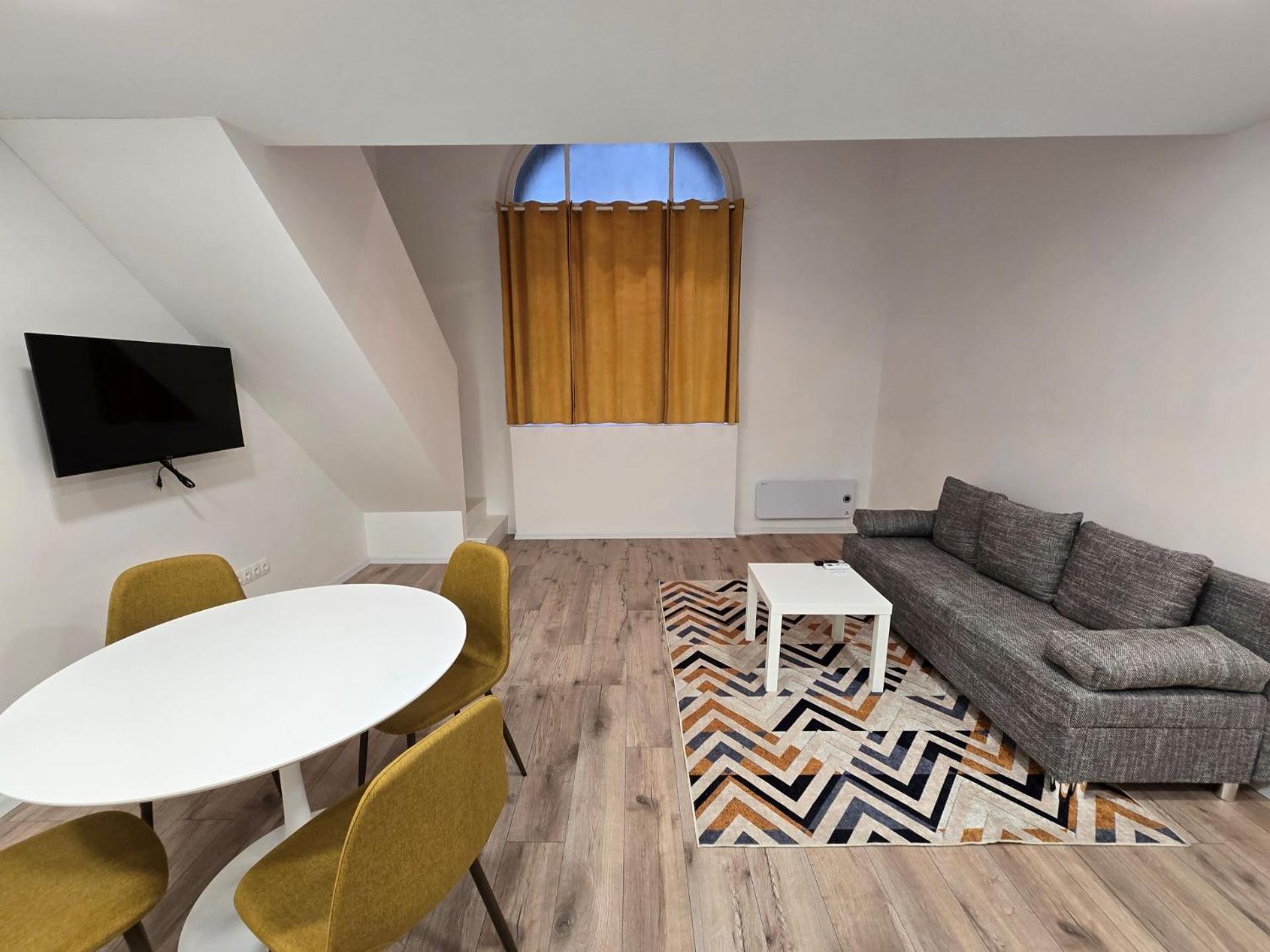 Apartment Rakoczi Retreat - In The Heart Of